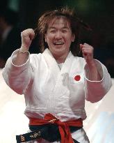 Gold medalist Tamura triumphant in Fukuoka